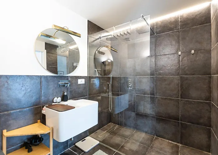 Campani By In Apartment *